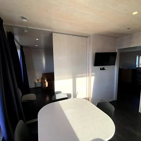 Gezellig Vakantieappartement + Terras Nabij De Zee Appartamento Middelkerke
