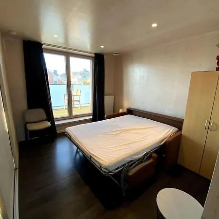Gezellig Vakantieappartement + Terras Nabij De Zee Lejlighed Middelkerke