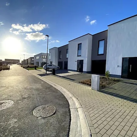 Gezellig Vakantieappartement + Terras Nabij De Zee