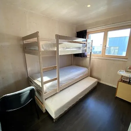 Gezellig Vakantieappartement + Terras Nabij De Zee Lejlighed
