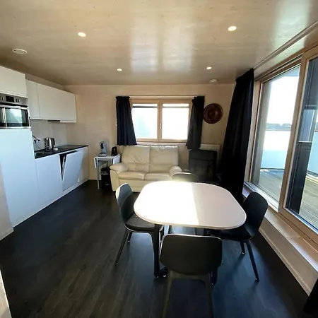 Gezellig Vakantieappartement + Terras Nabij De Zee Appartamento Middelkerke